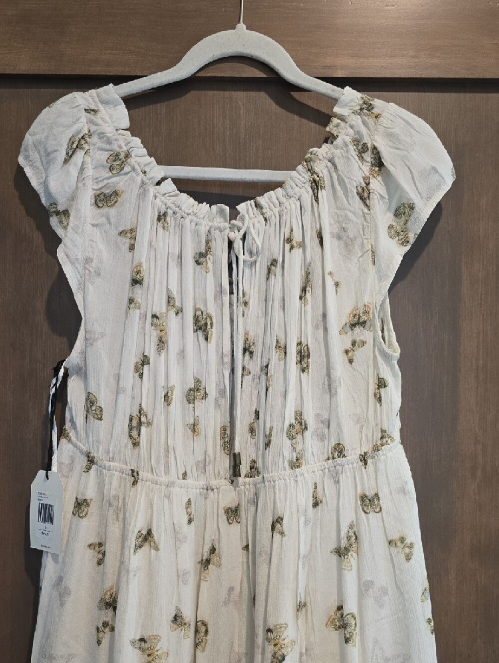Light Buttercream Butterfly Print Summer Dress, Cleo + Wolf, NWT, Small - Picture 10 of 11